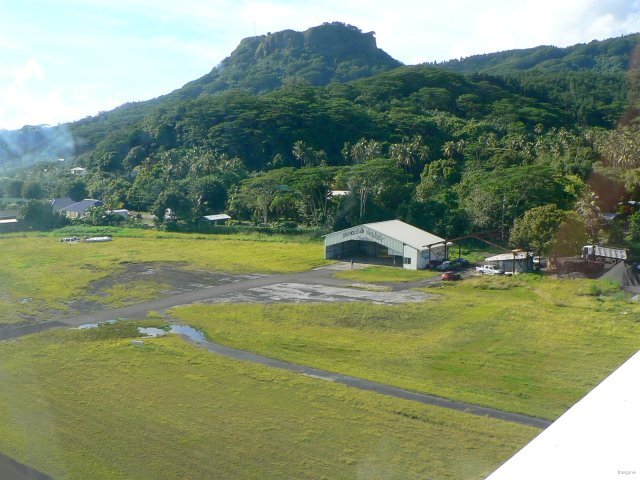 4- Le hangar de l'aeroclub 